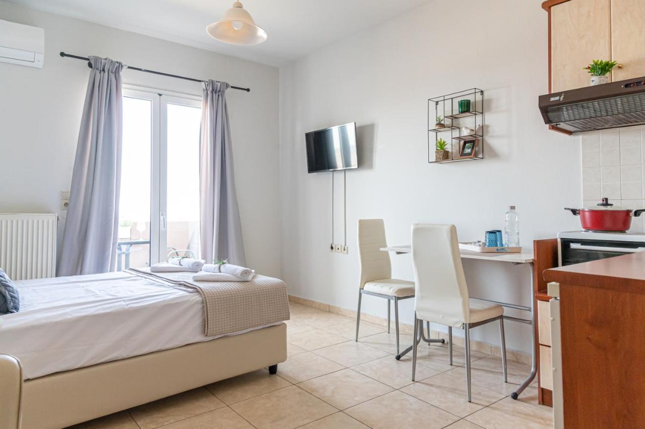 Haris Seaview Apartment Candia Esterno foto