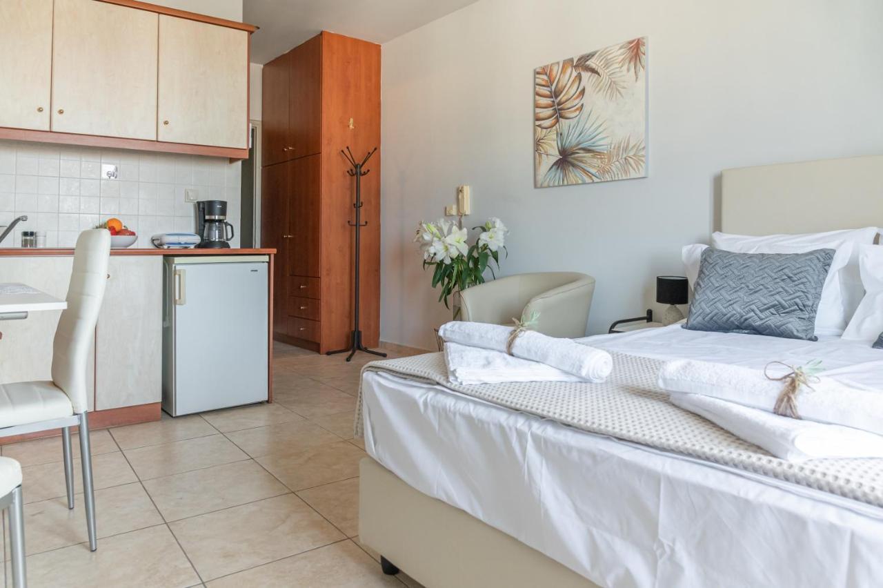 Haris Seaview Apartment Candia Esterno foto